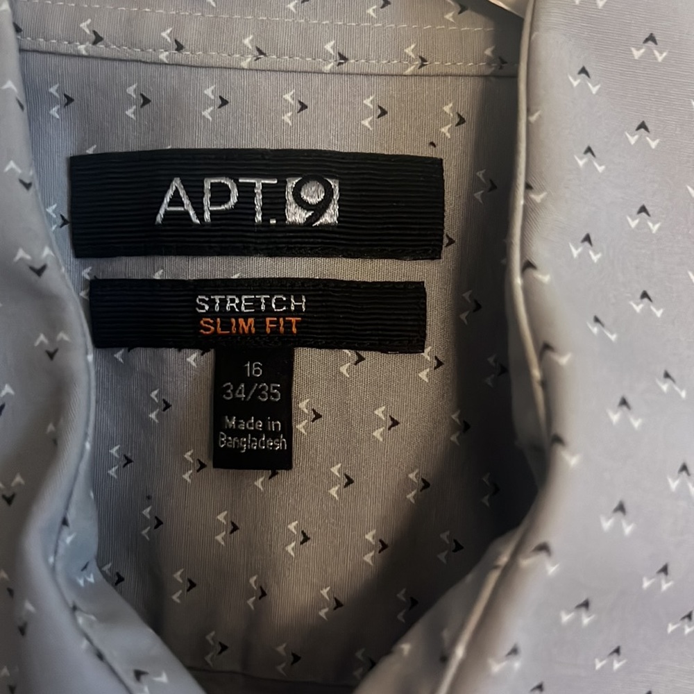 Men’s button down - Picture 3 of 4